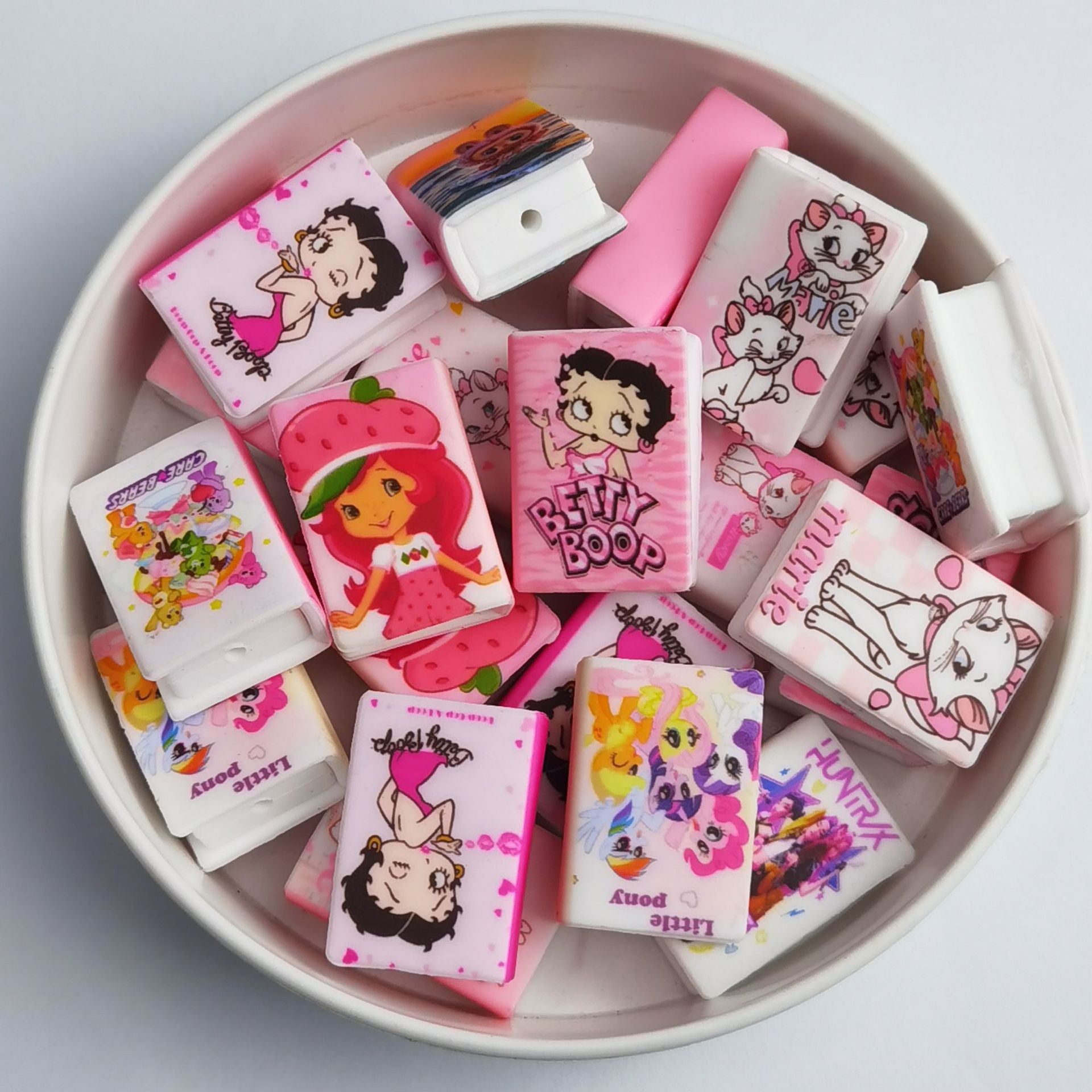 Wholesale 10pcs/pack Silicone Printed 3D Book Cartoon DIY Beads