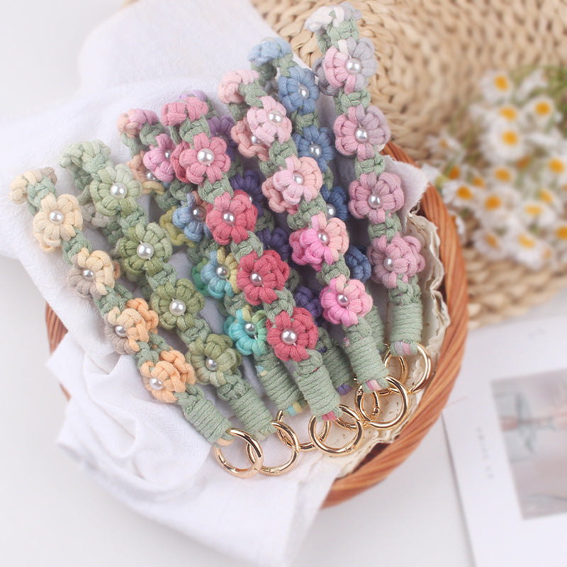 Wholesale pure hand-woven gradient daisy key chain