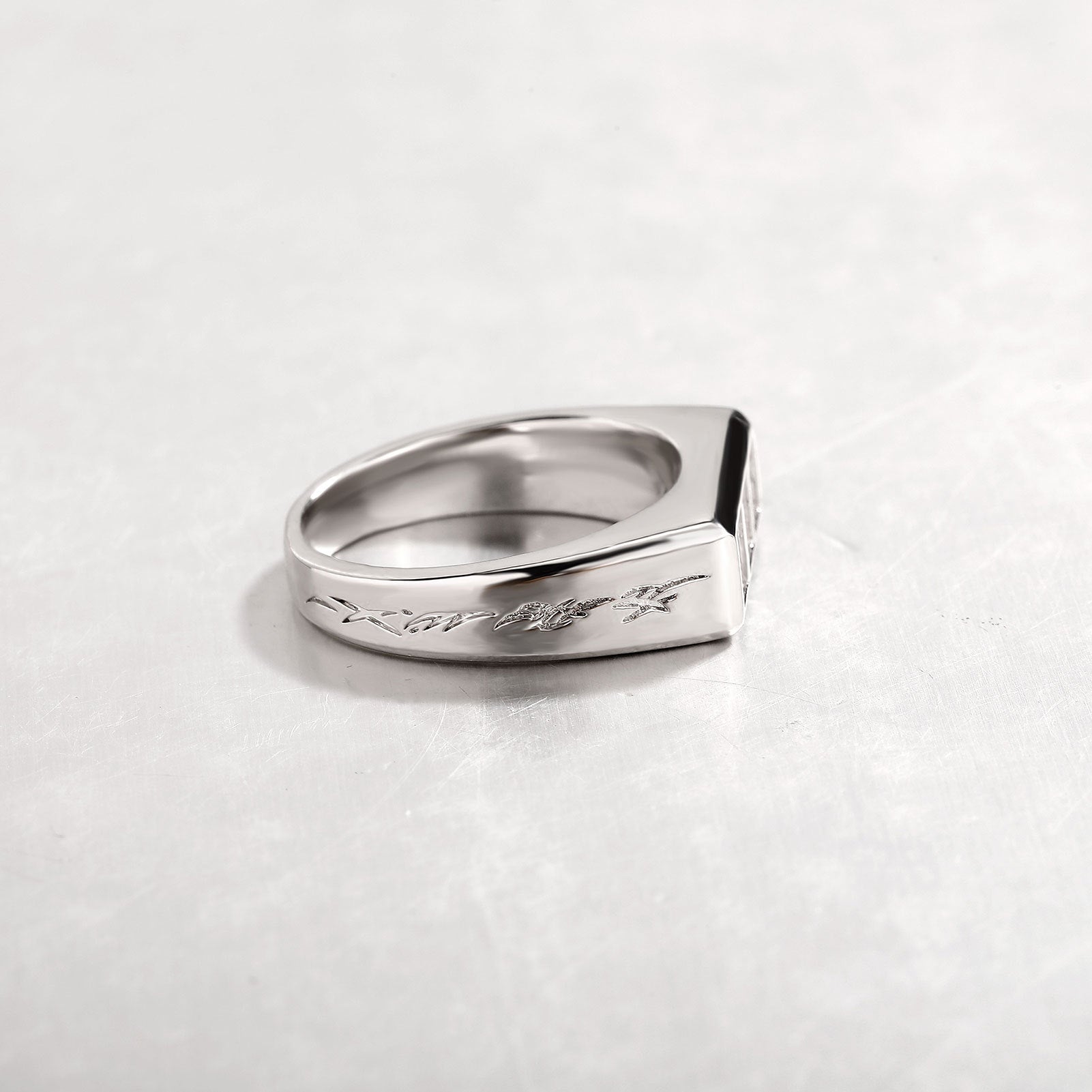 Wholesale Simple copper inlaid zircon personalized high-grade texture sugar cube diamond ring