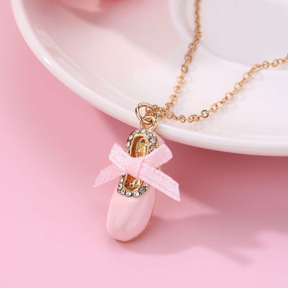 Wholesale Pink Cute Pendant Niche Ballet Shoes Necklace