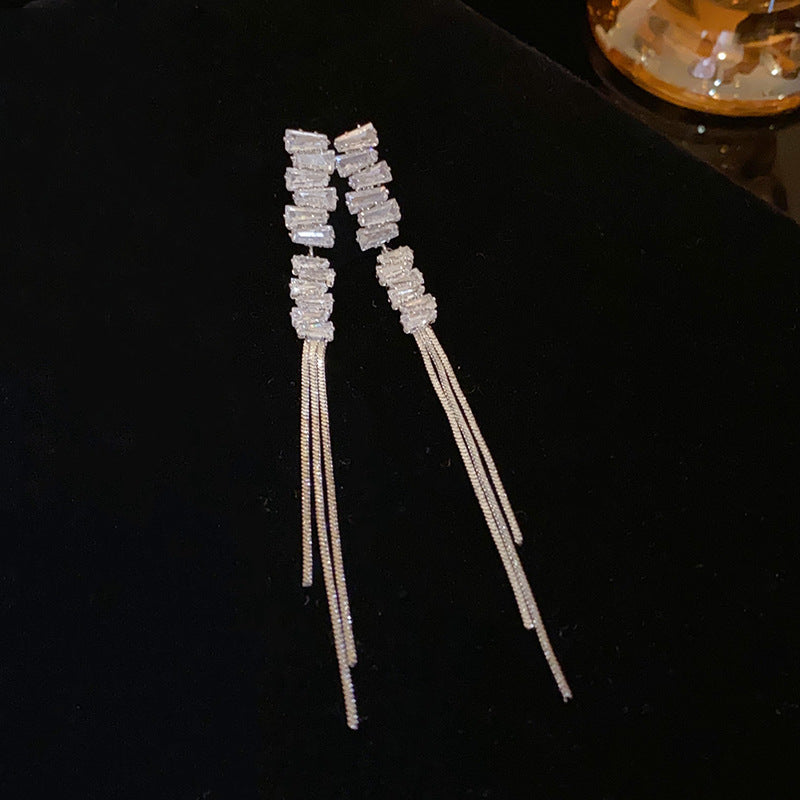 Wholesale Diamond Butterfly Flower Five Pointed Star Tassel Alloy Earrings