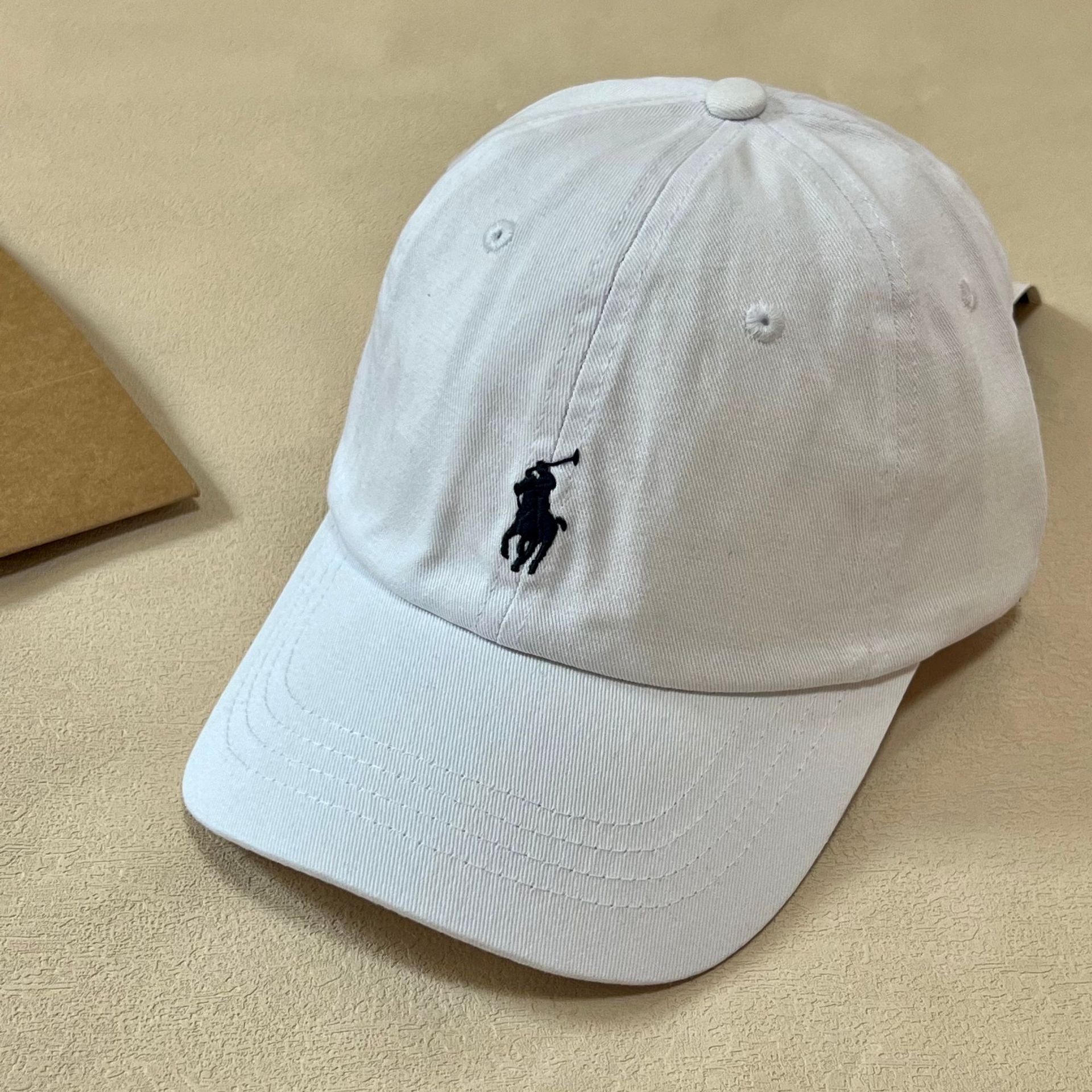 Wholesale Pure cotton  face-enhancing small deep brim baseball cap