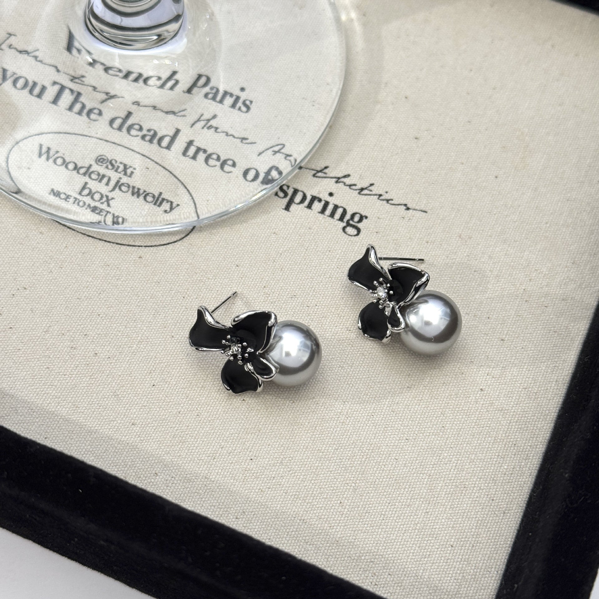 Wholesale Flower Pearl Earrings For Women Chic Alloy Electroplated Design Trendy Fashion Accessory For Party And Everyday Wear