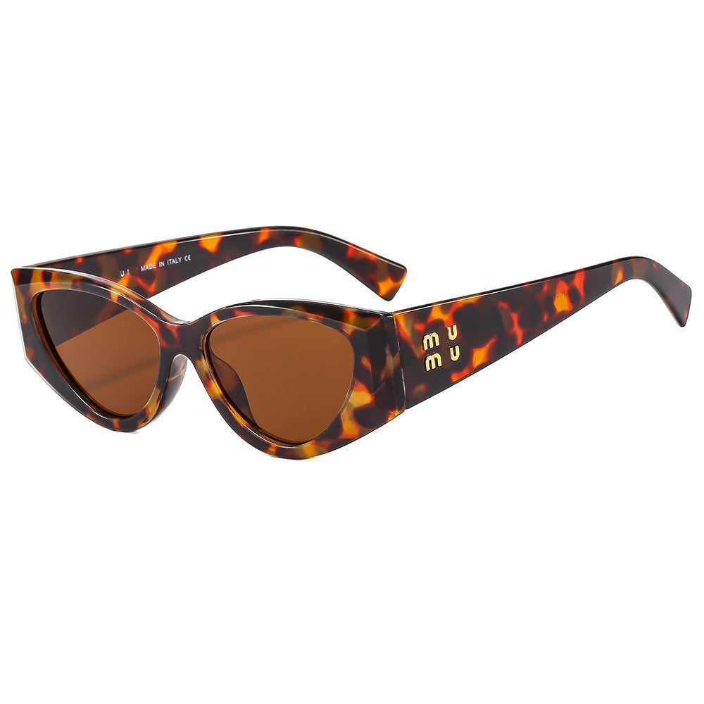 Wholesale Fashion men' s and women' s sunglasses personalized all-matching glasses