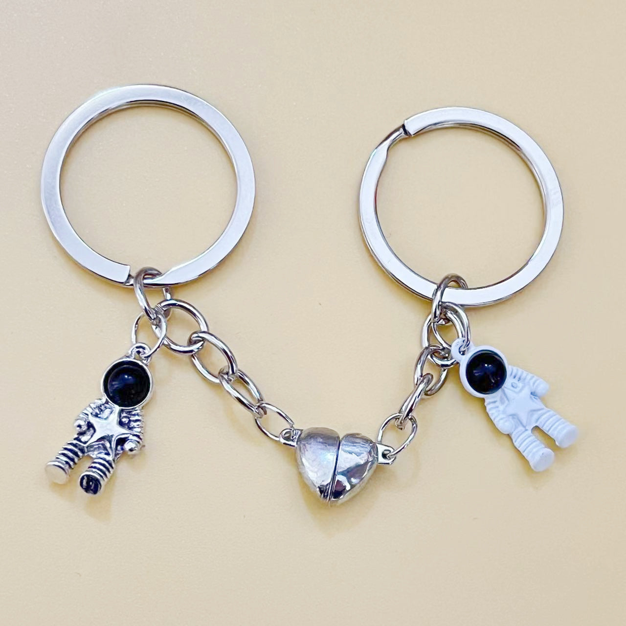 Wholesale Astronaut Star Magnetic Keychain Spaceman Keychain