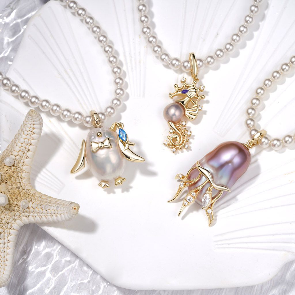 Wholesale Ocean series cute crab jellyfish goldfish pendant Necklaces