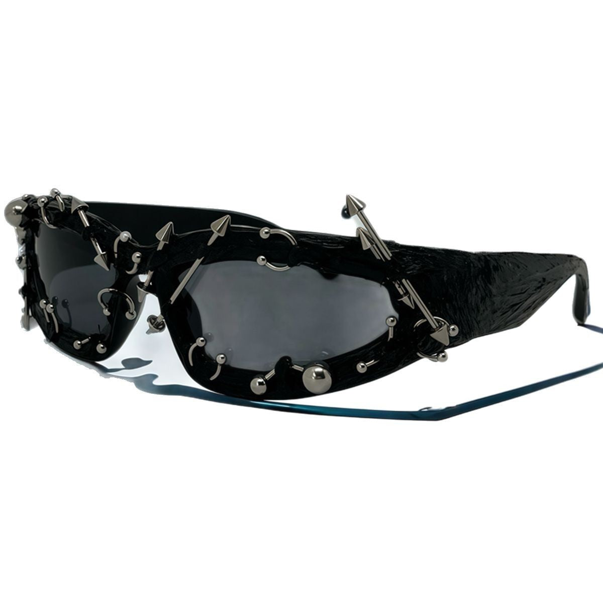 Wholesale Punk Cool Rivet Decorative Sunglasses