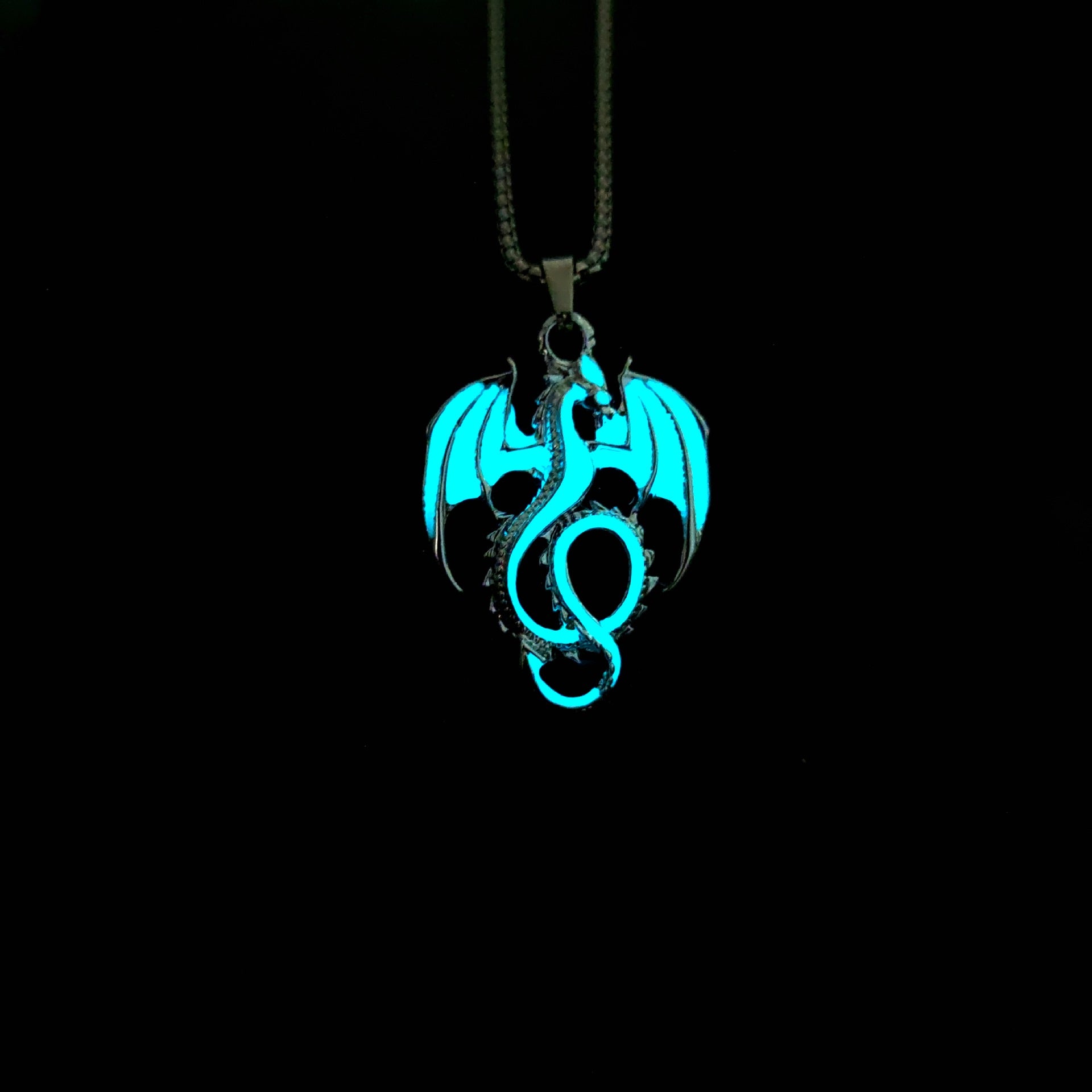 Wholesale Halloween glow-in-the-dark Wind Dragon Necklace