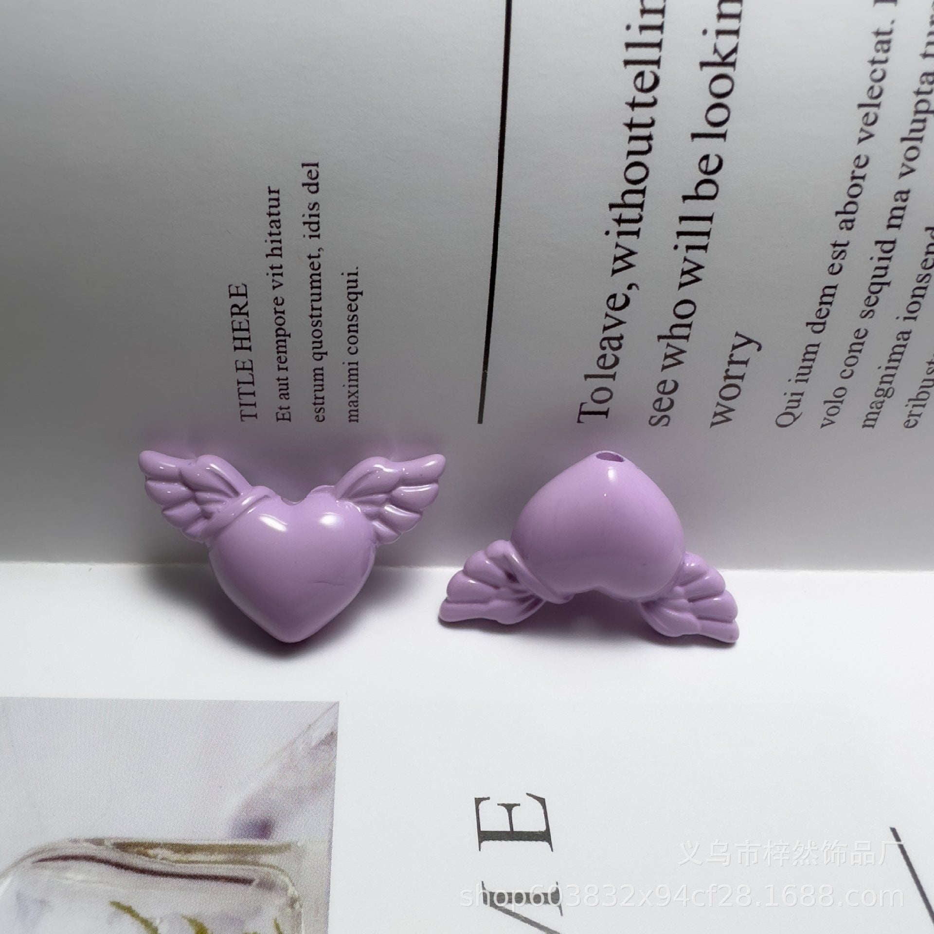 Wholesale of 100PCS/PACK Acrylic Solid Color Baked Paint, Love Angel Wings, Plated with Colored Straight Hole Beads