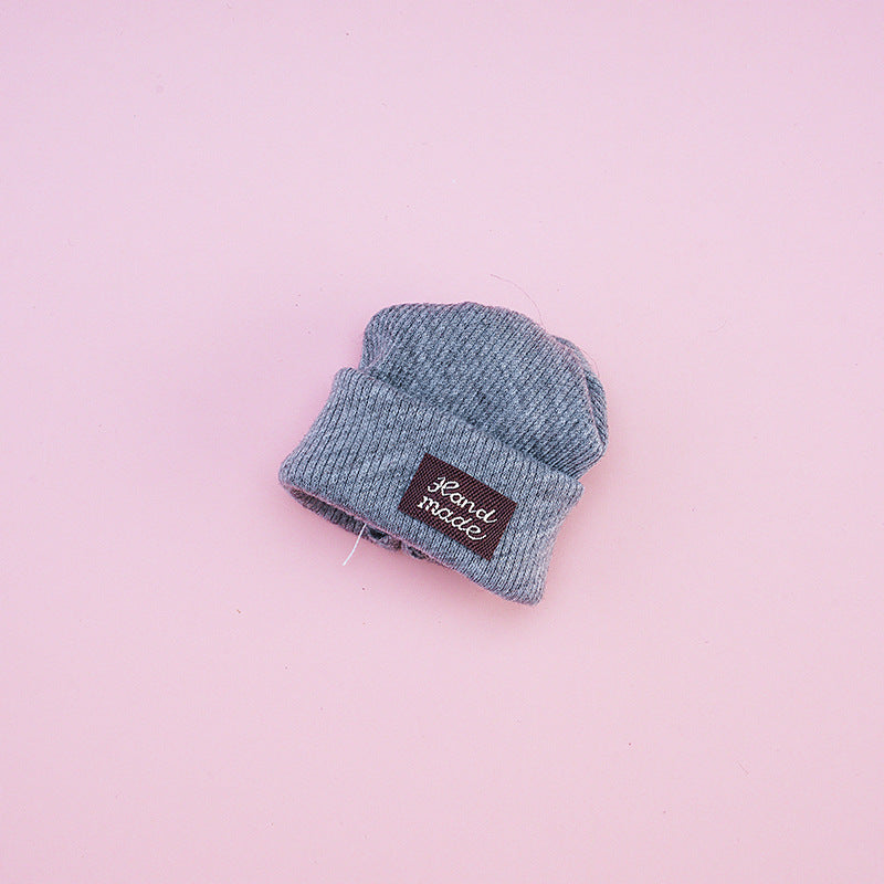 Wholesale Fashionable Plush Hat with Tag for 6-Inch Doll Casual Versatile Doll Clothes Suitable for Teenage Boys And Girls