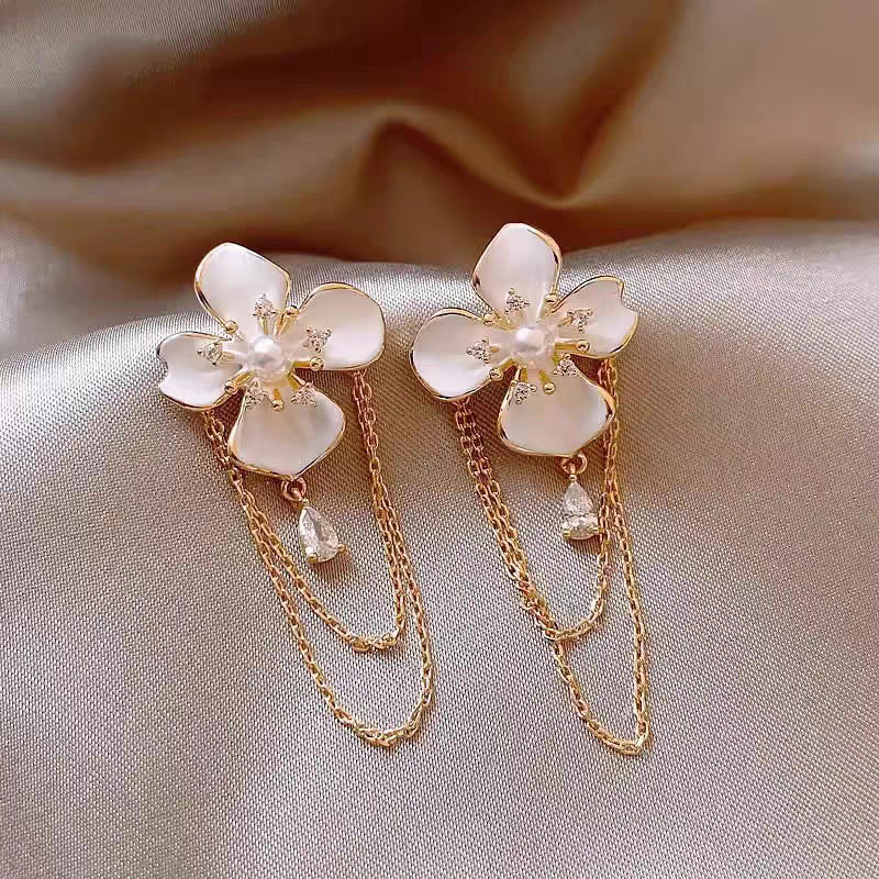 Wholesale Diamond Pearl Flower Tassel Earrings