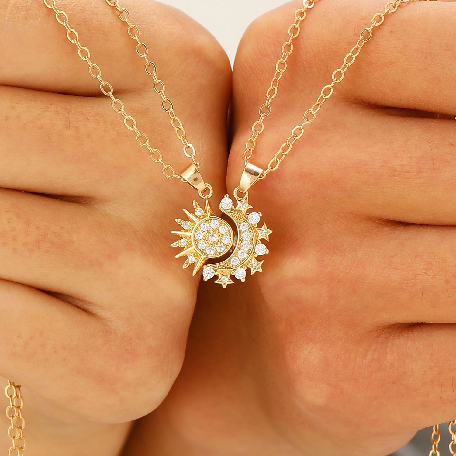 Wholesale Chic Moon Sun Magnetic Couple Necklace Alloy Jewelry Accessory For Resale