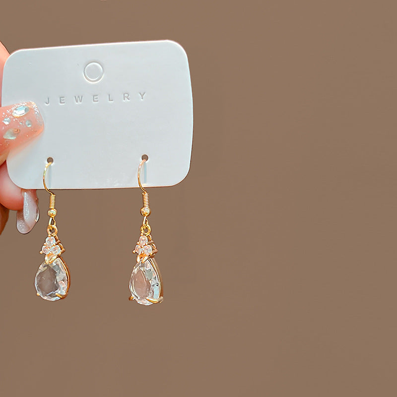 Wholesale ins personality retro French flower heart earrings