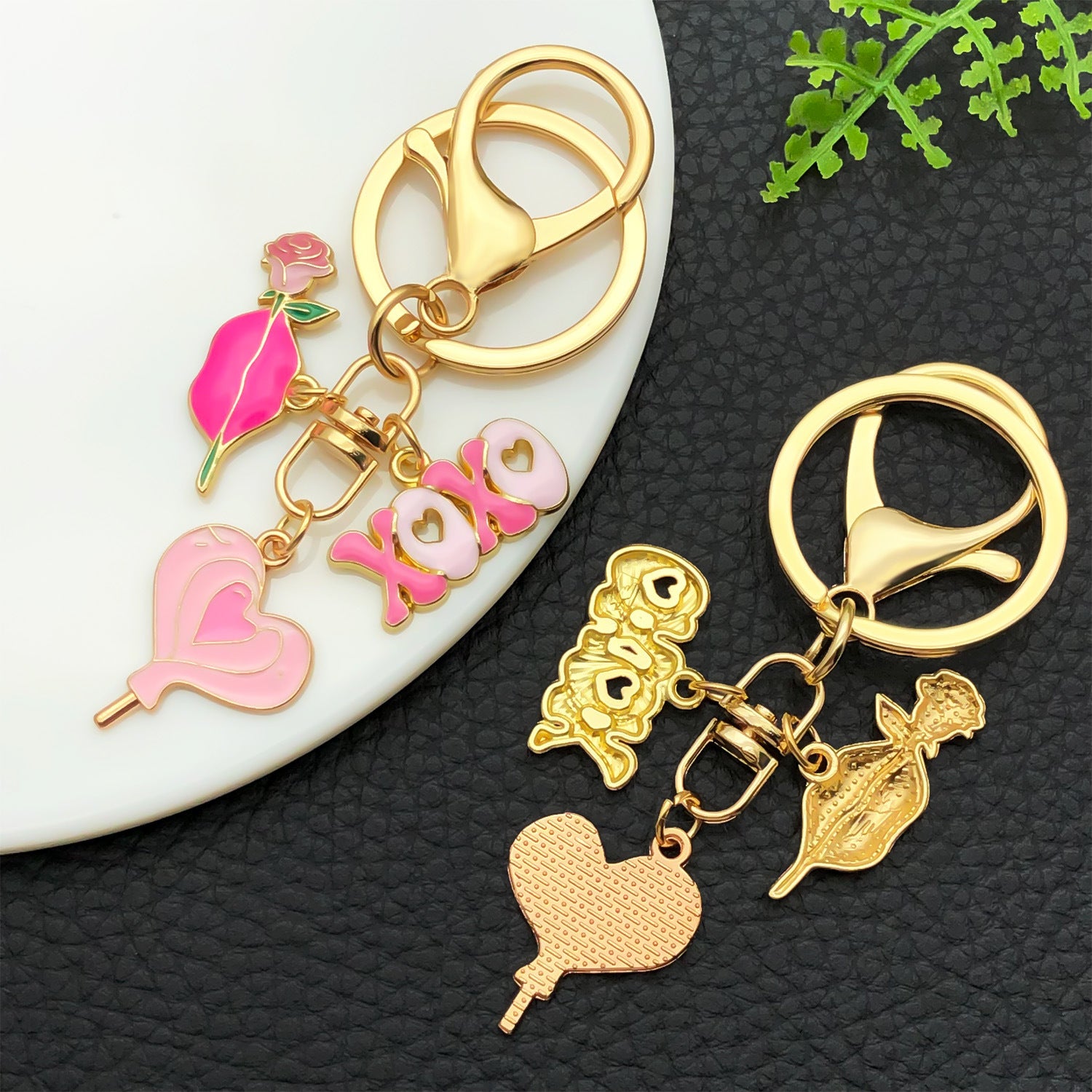 Wholesale  Valentine' s Day Oil Dripping Pink Rose Love Candy Keychain