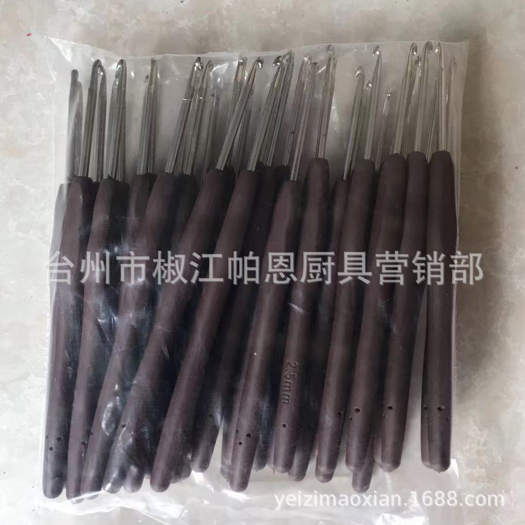 Wholesale 10pcs  TPR Soft Handle Aluminum Crochet Hook Set Colorful Lace Hook Fine Crochet Hook