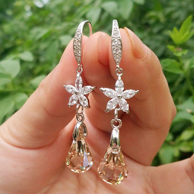 Wholesale Micro Paved Zircon Artificial Crystal Super Flash Diamond Tassel Earrings