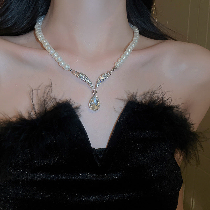 Wholesale Diamond Drop Pearl Earrings and Necklace Set