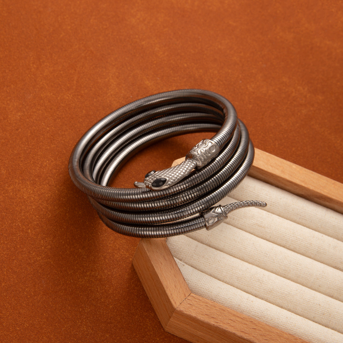 Wholesale Metal style bracelet gold wrapped zodiac year snake bracelet retro