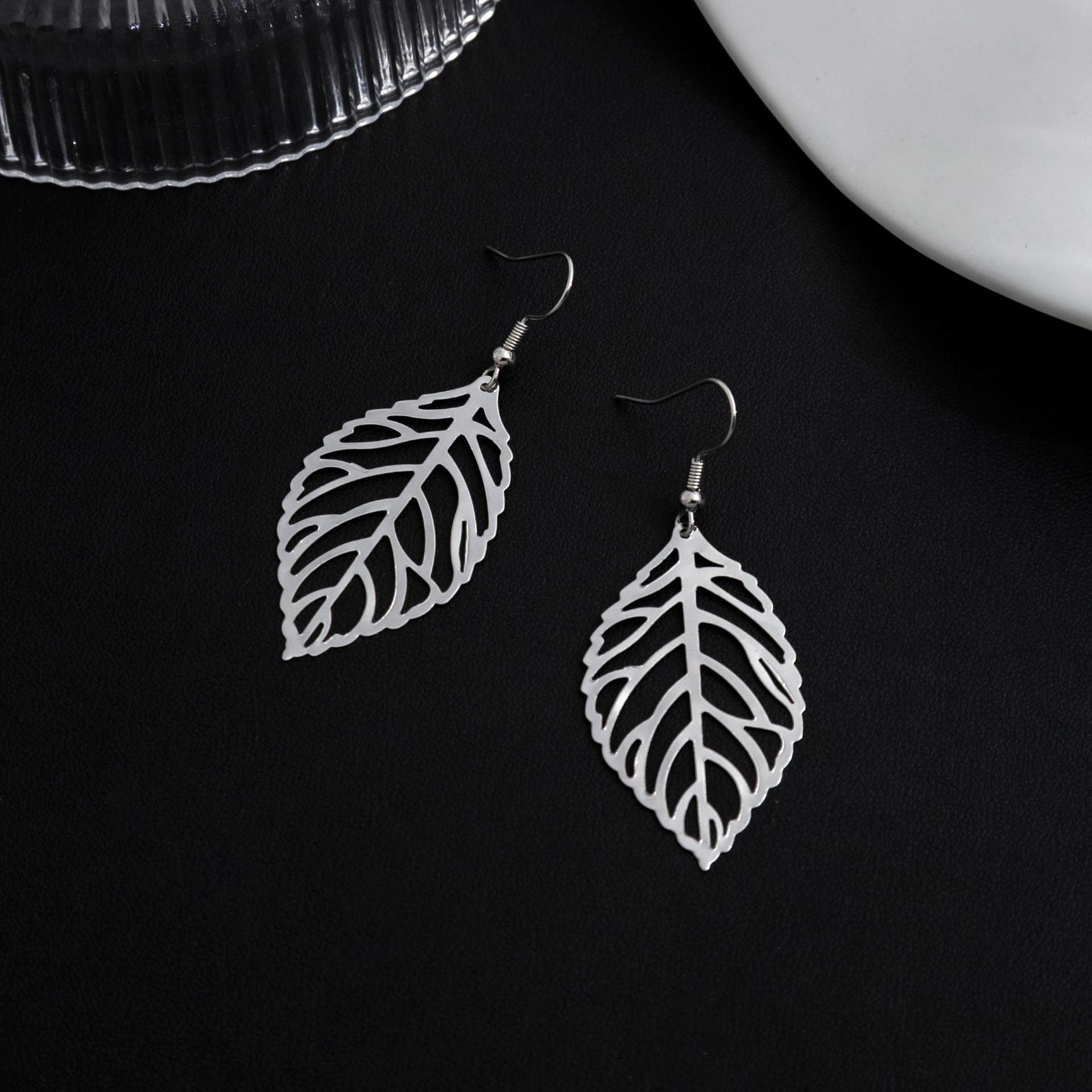 Wholesale Creative and simple forest style metal leaf earrings, ear studs and earrings