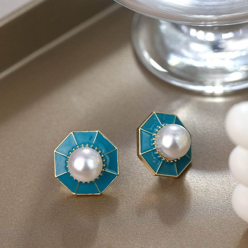 Wholesale French Retro Vintage Flower Pearl Earrings