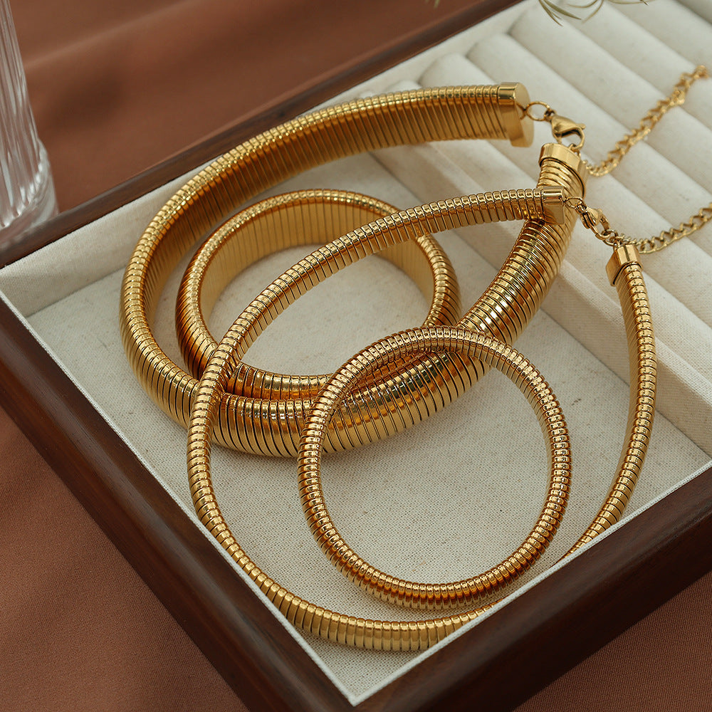 Wholesale Exaggerated Vintage Threaded Stretch Bracelet Necklace Set