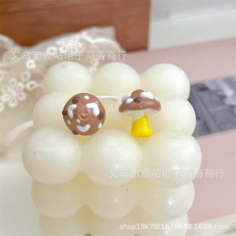 Wholesale 10pcs Glassy mushroom-shaped long-handled contrasting-color beads