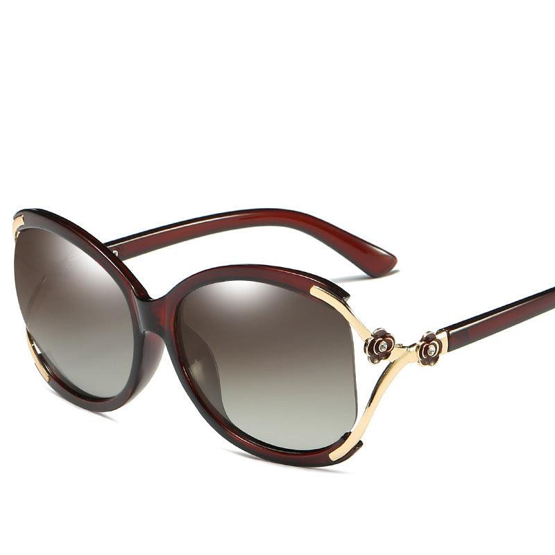 Wholesale Large Frame Hollow Camellia Sunglasses