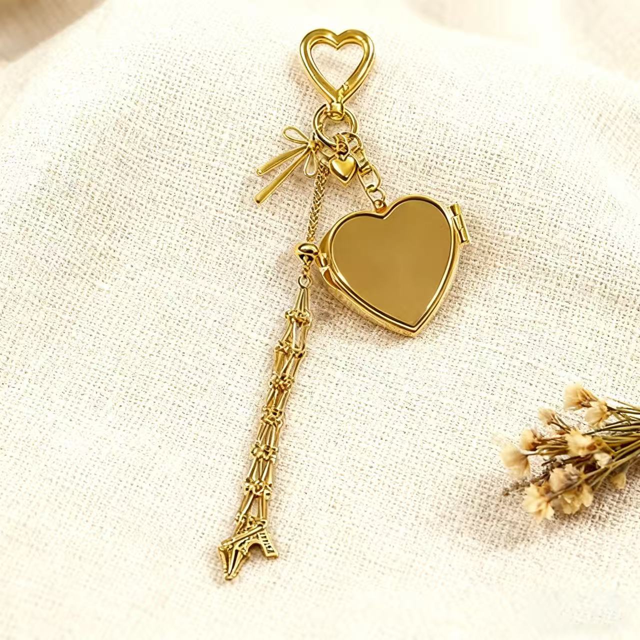 Wholesale Lipstick mesh bag heart-shaped five pointed star bag hanging