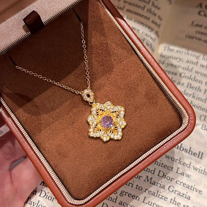 Wholesale Four leaf clover purple diamond exquisite retro  Titanium Steel Necklace