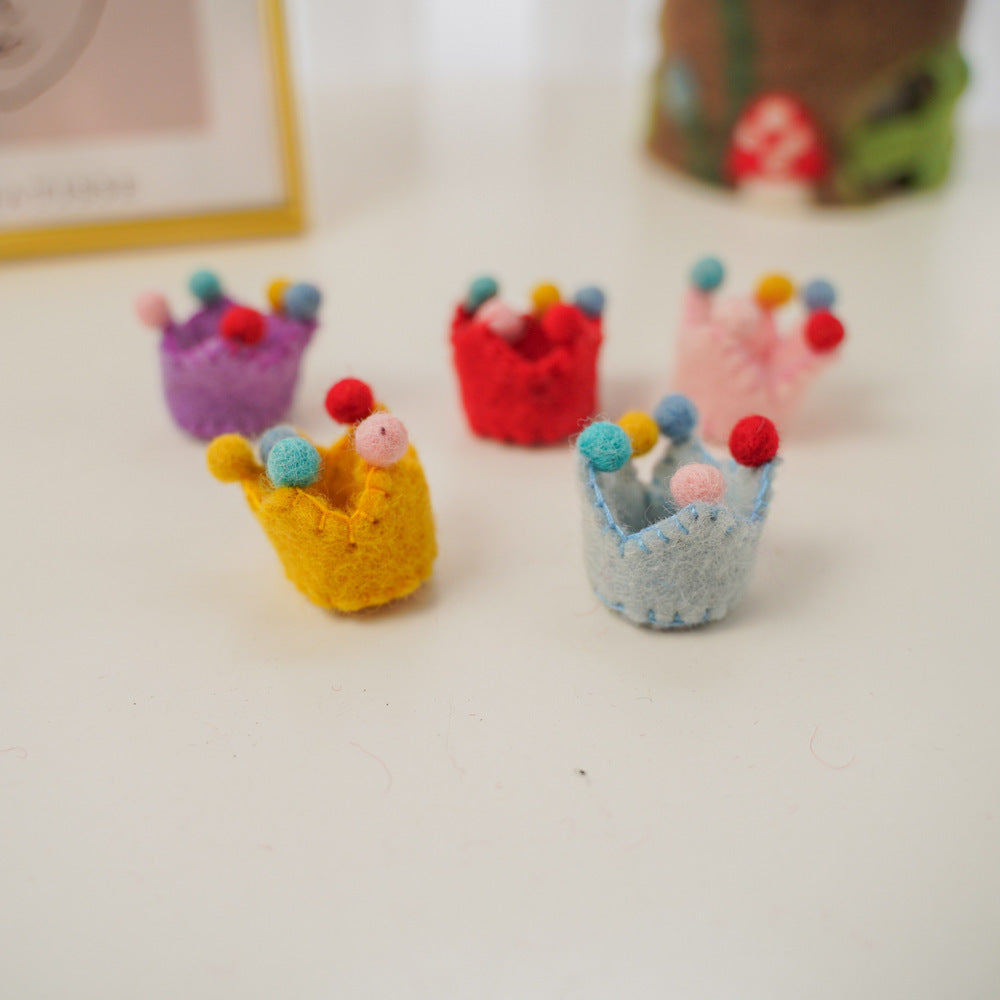 Wholesale Wool felt three-dimensional crown children's accessories