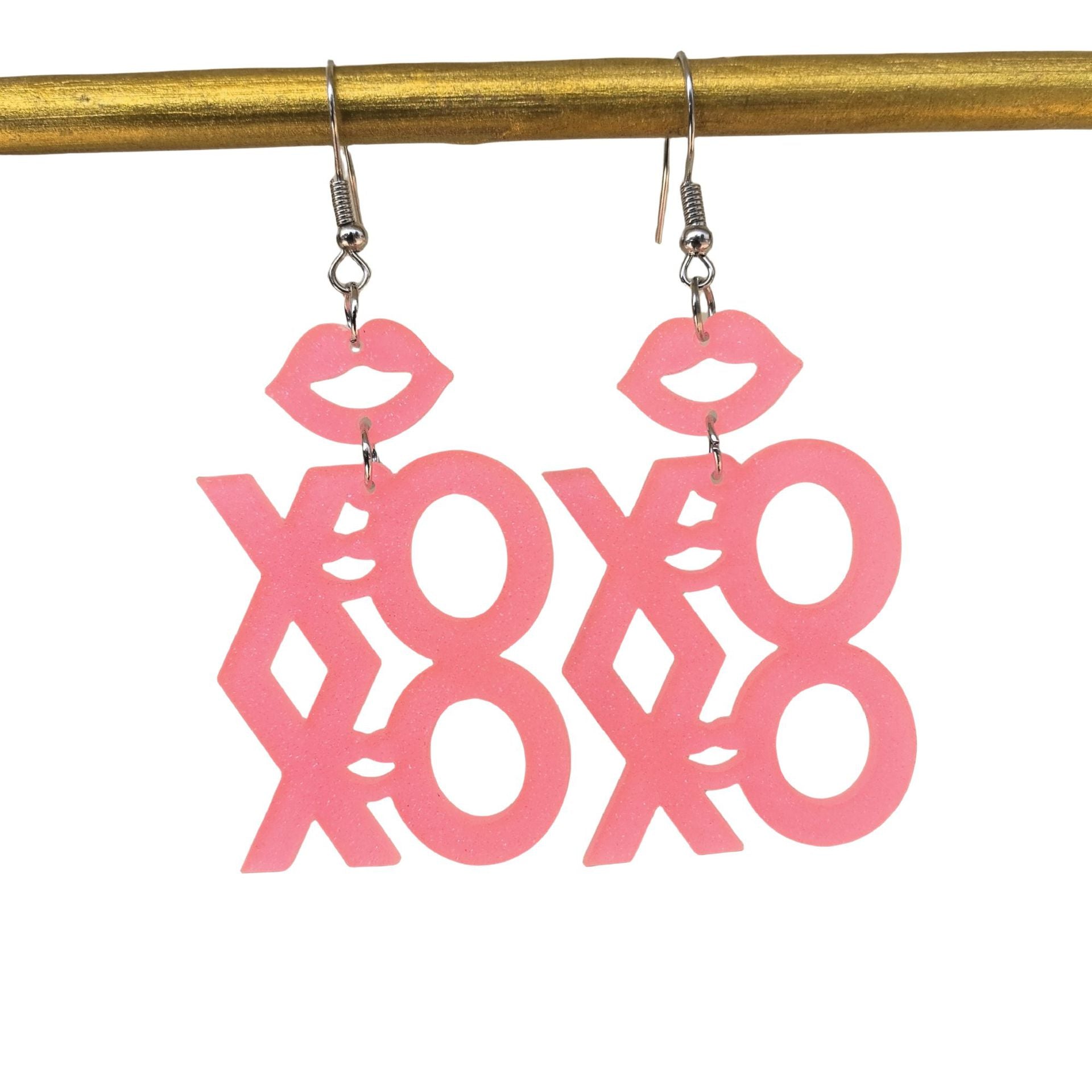 Wholesale Hollow Lips XOXO English Letter Valentine' s Day Acrylic Earrings