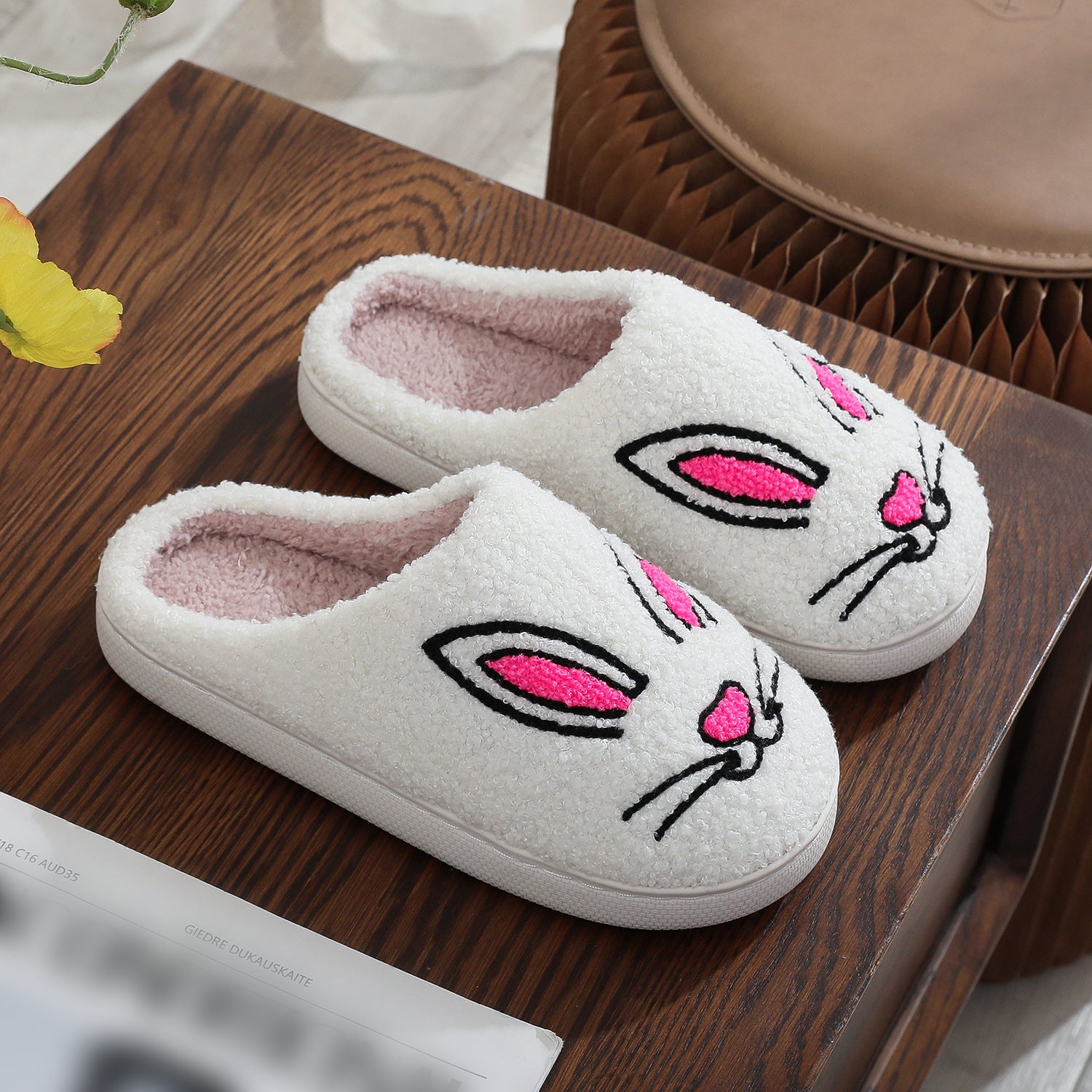 Wholesale Cotton Home Winter Dachshund Animal Embroidery Warm Slippers