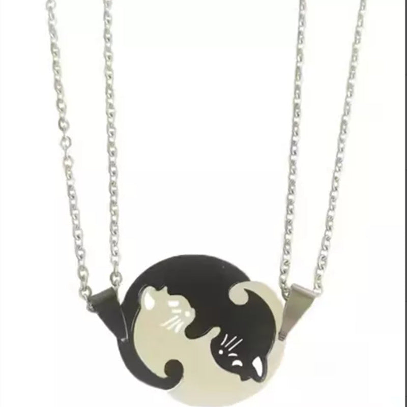 Wholesale A variety of stainless steel black and white cat pendant lovers necklace creative hug shape stitching Valentine's Day