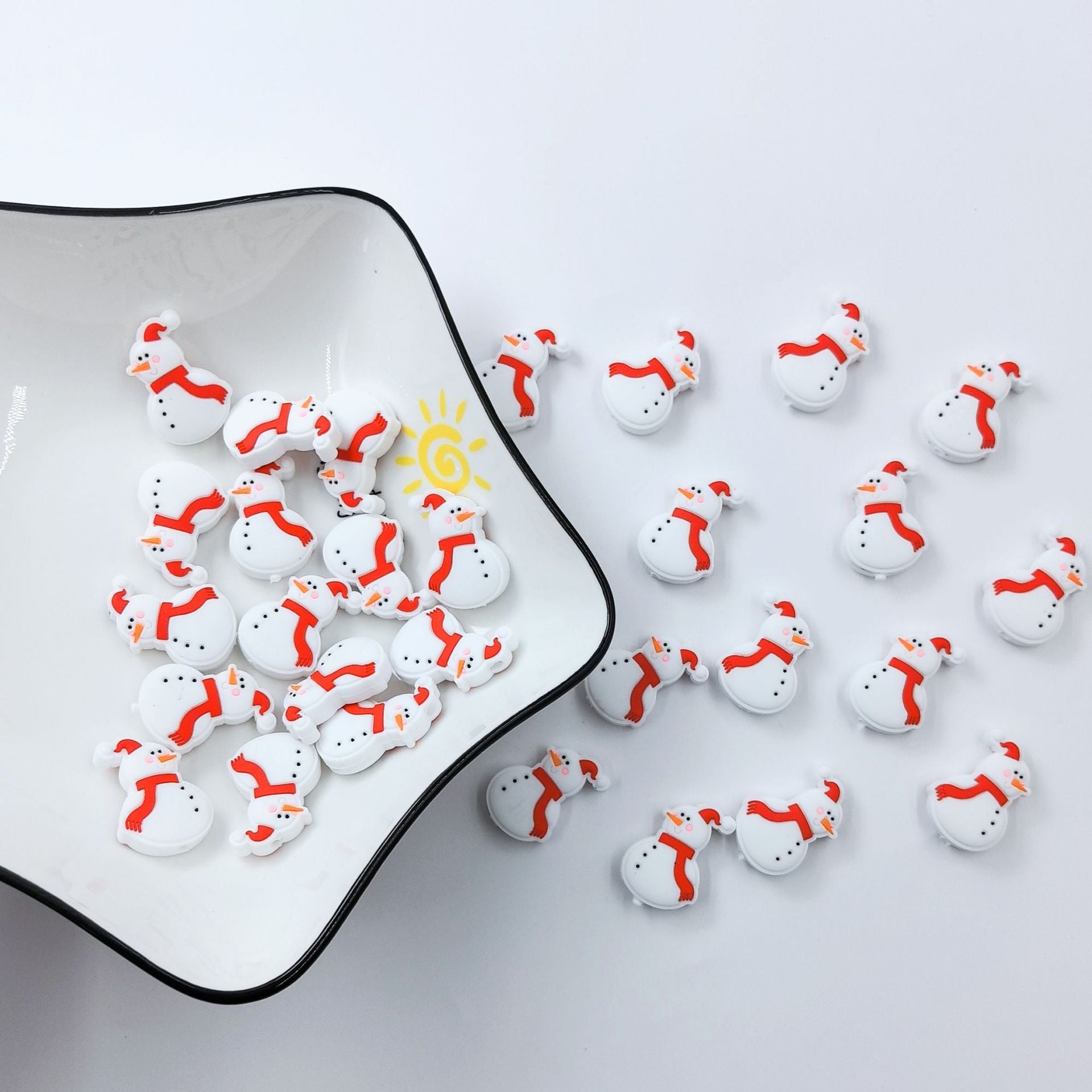 Wholesale 10/pack silicone beads cartoon cola beads creative silicone beads