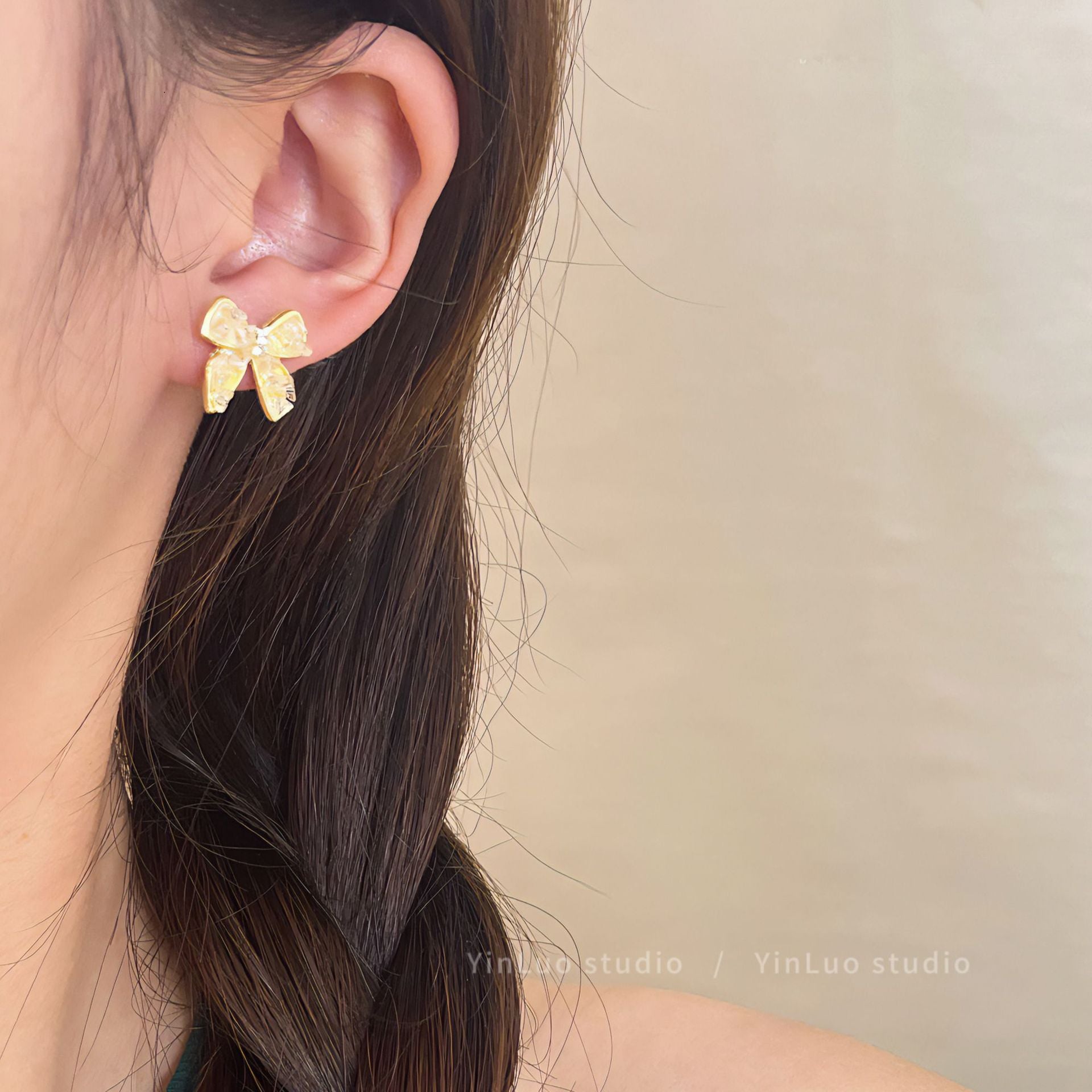 Wholesale 925 Silver Needle Ice Crystal Diamond Stud Earrings