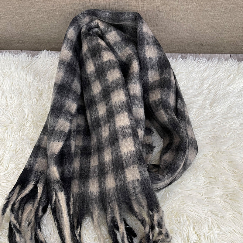 Wholesale Winter Tassel Plaid Scarf Mid-length Thickened