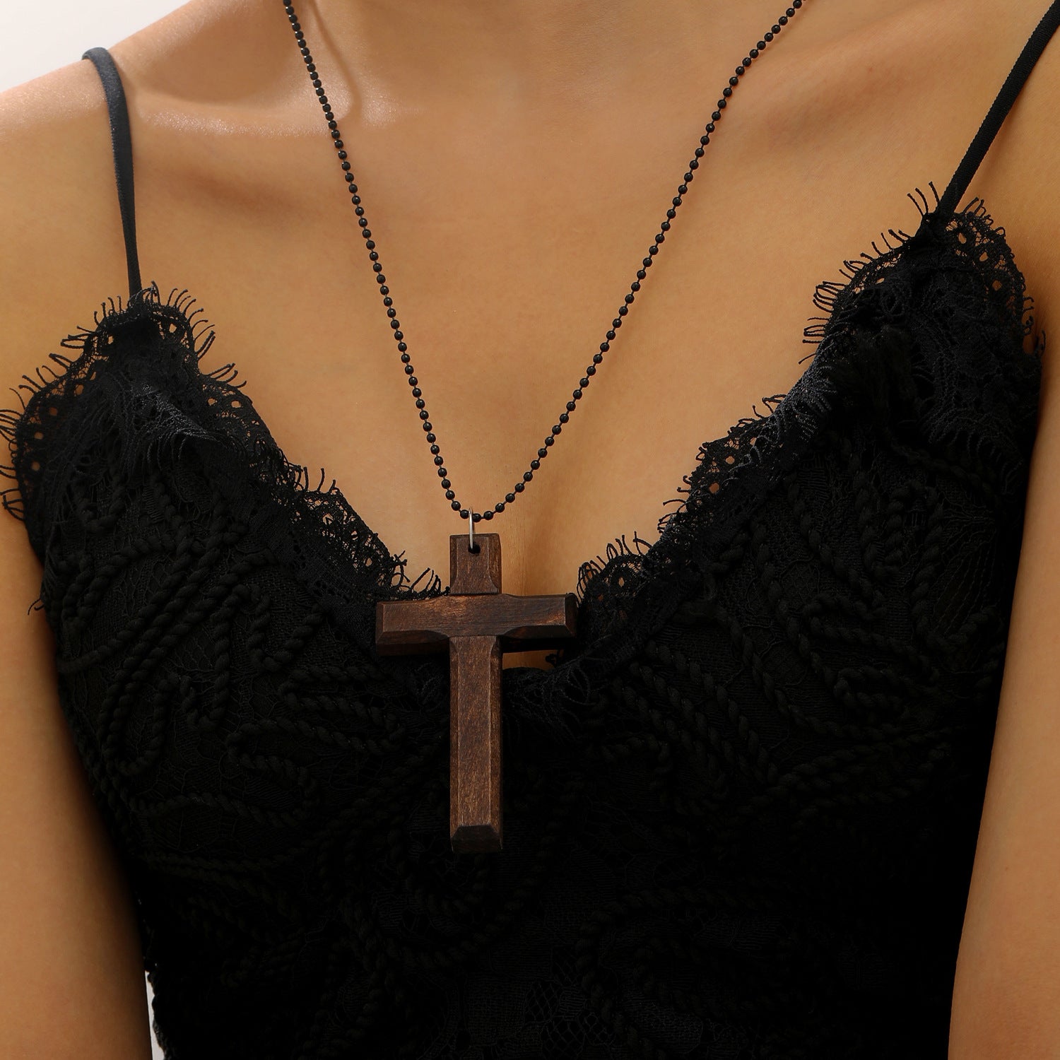 Wholesale  Dark Retro Wooden Cross Pendant Necklace Unisex Fashion Jewelry Accessory