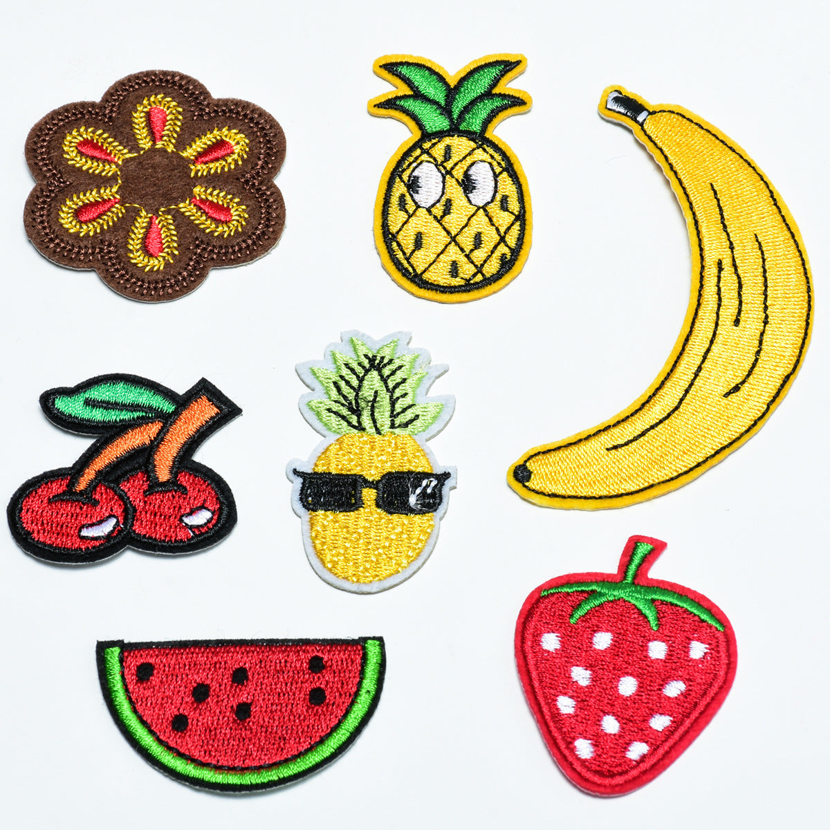 Wholesale Fashion Embroidered Fruit Patches Banana Watermelon Sew On Clothing Decorative Craft Supply 20 Pcs