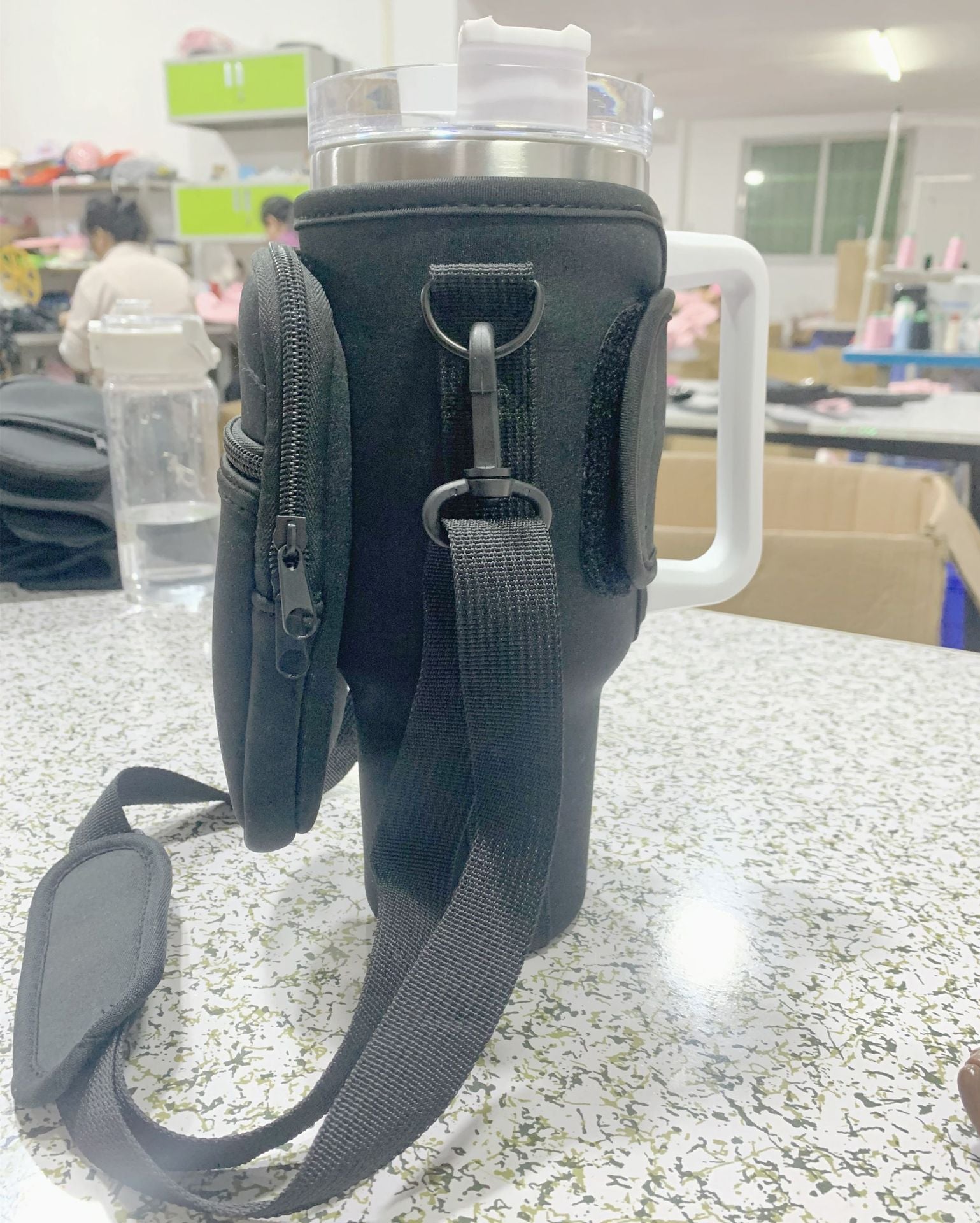 Wholesale 40oz Ice Cup Waterproof Insulated Kettle Cup Cover