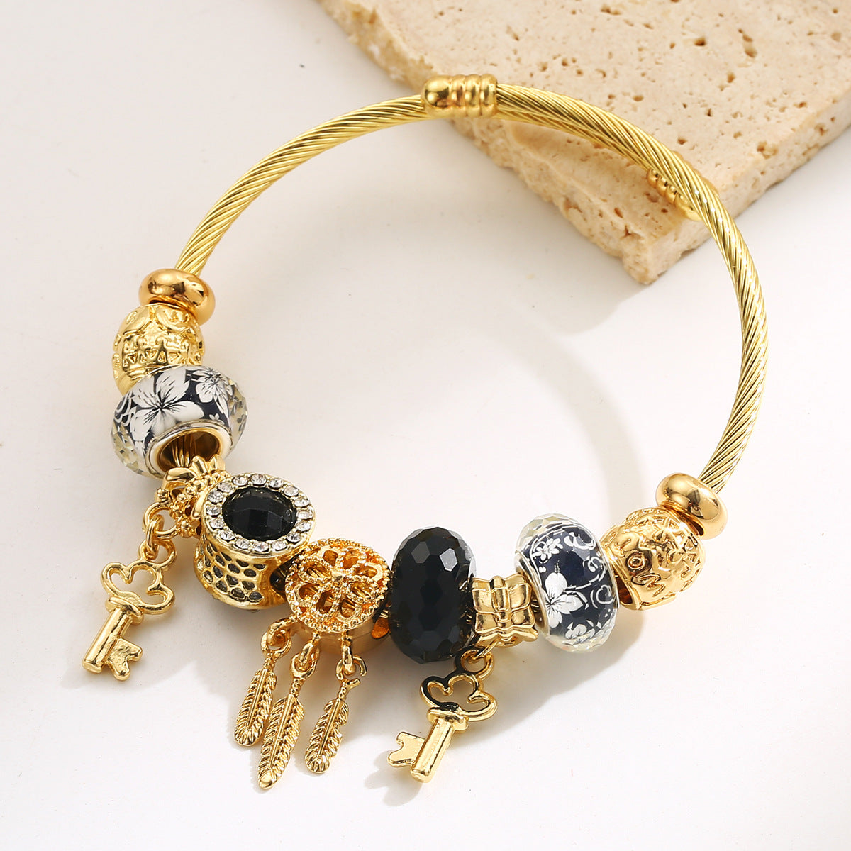 Wholesale key pendant stainless steel adjustable bracelet