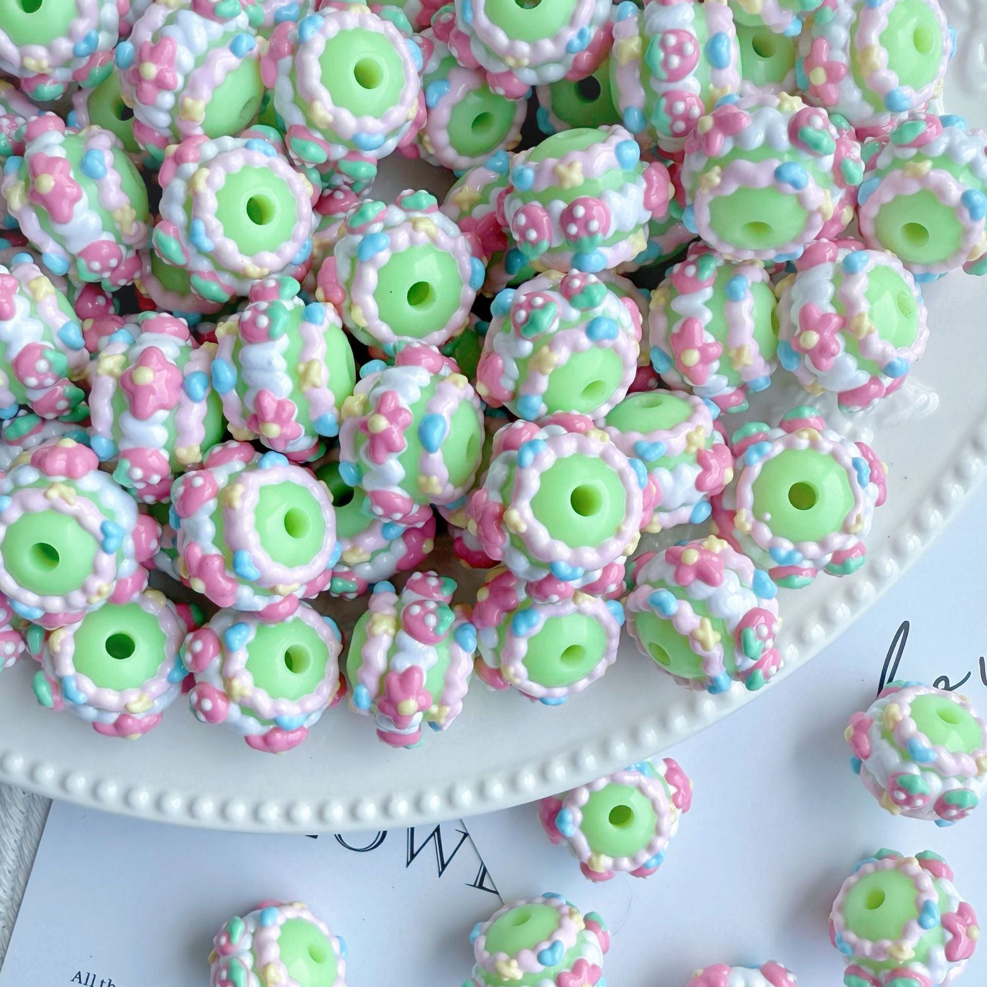 Wholesale 10pcs Cute strawberry flower bead  Acrylic Beads