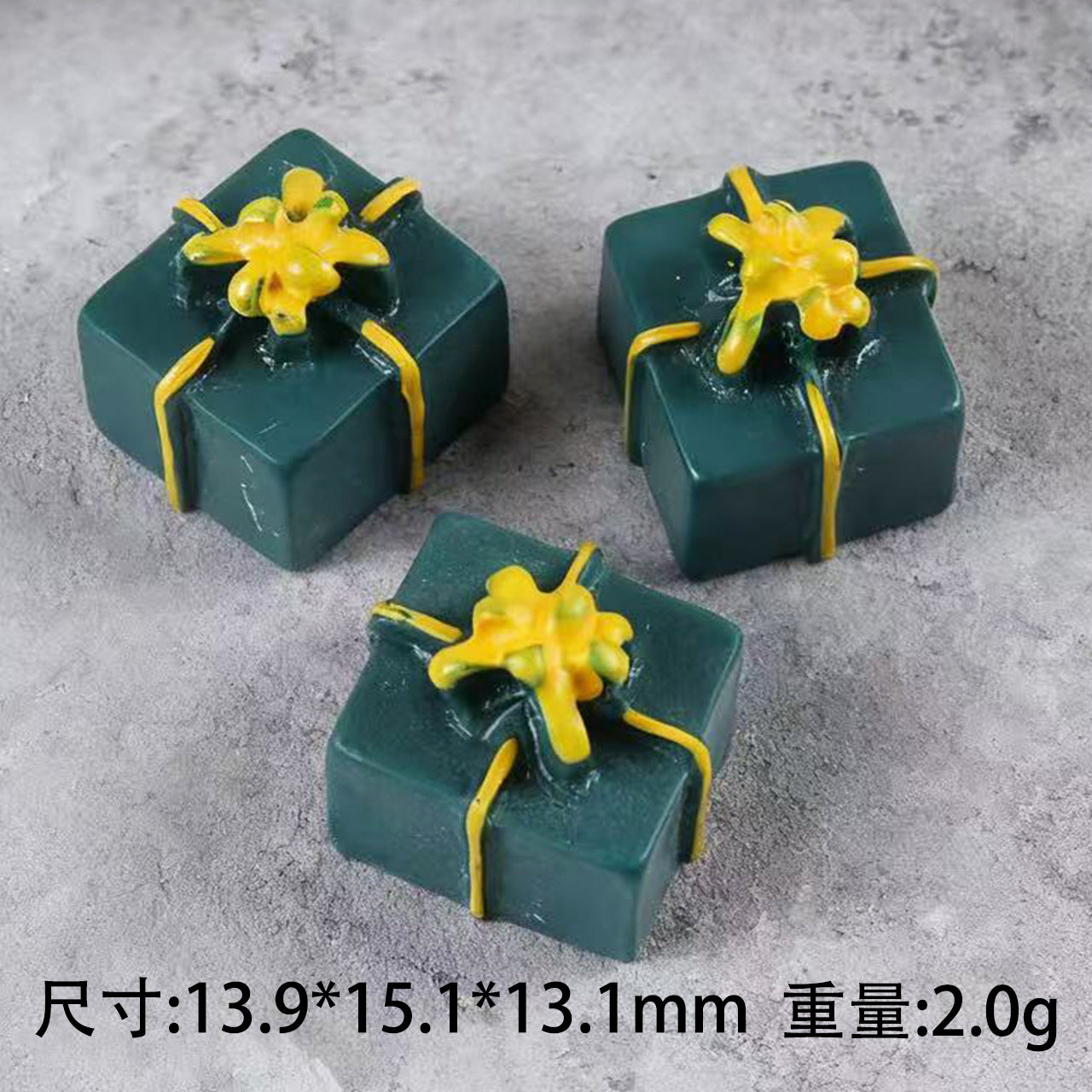 Wholesale Mini colored Christmas gift box Doll Accessories