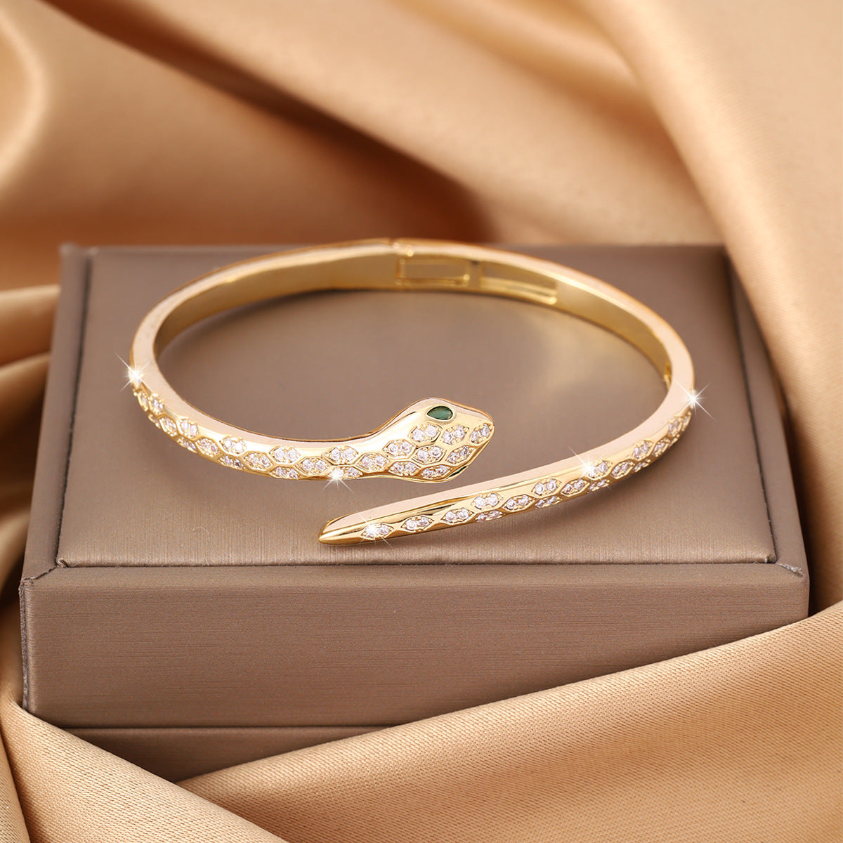 Wholesale Nail copper micro inlaid zircon open bracelet