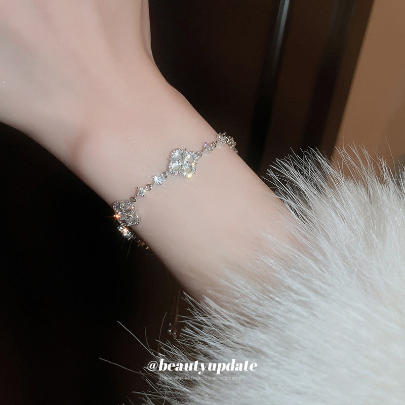 Wholesale Four Petal Flower Zircon Flower Bracelet