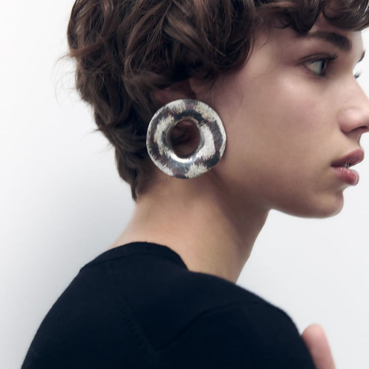 Wholesale Retro Exaggerated Irregular Geometric Large Circle Earrings