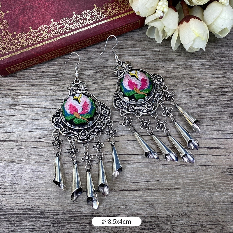 Wholesale Chinese Retro Alloy Earrings