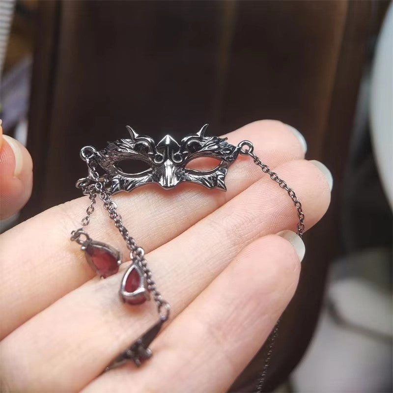 Wholesale Creative Personality Party Party Mask Collarbone Chain Water Drops Diamond Holiday Gift Pendant cosplay Necklace