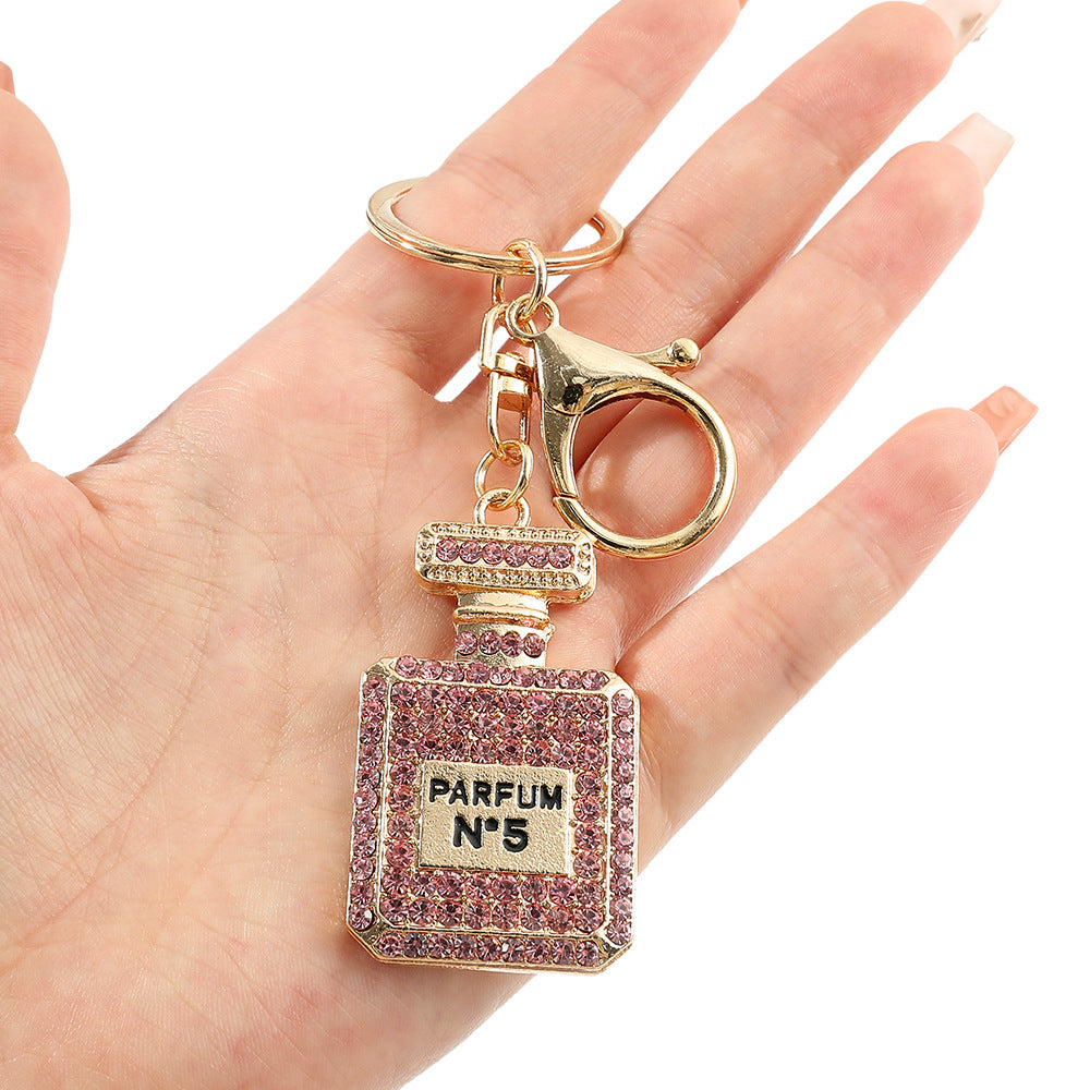 Wholesale creative fashion rhinestone car pendant keychain