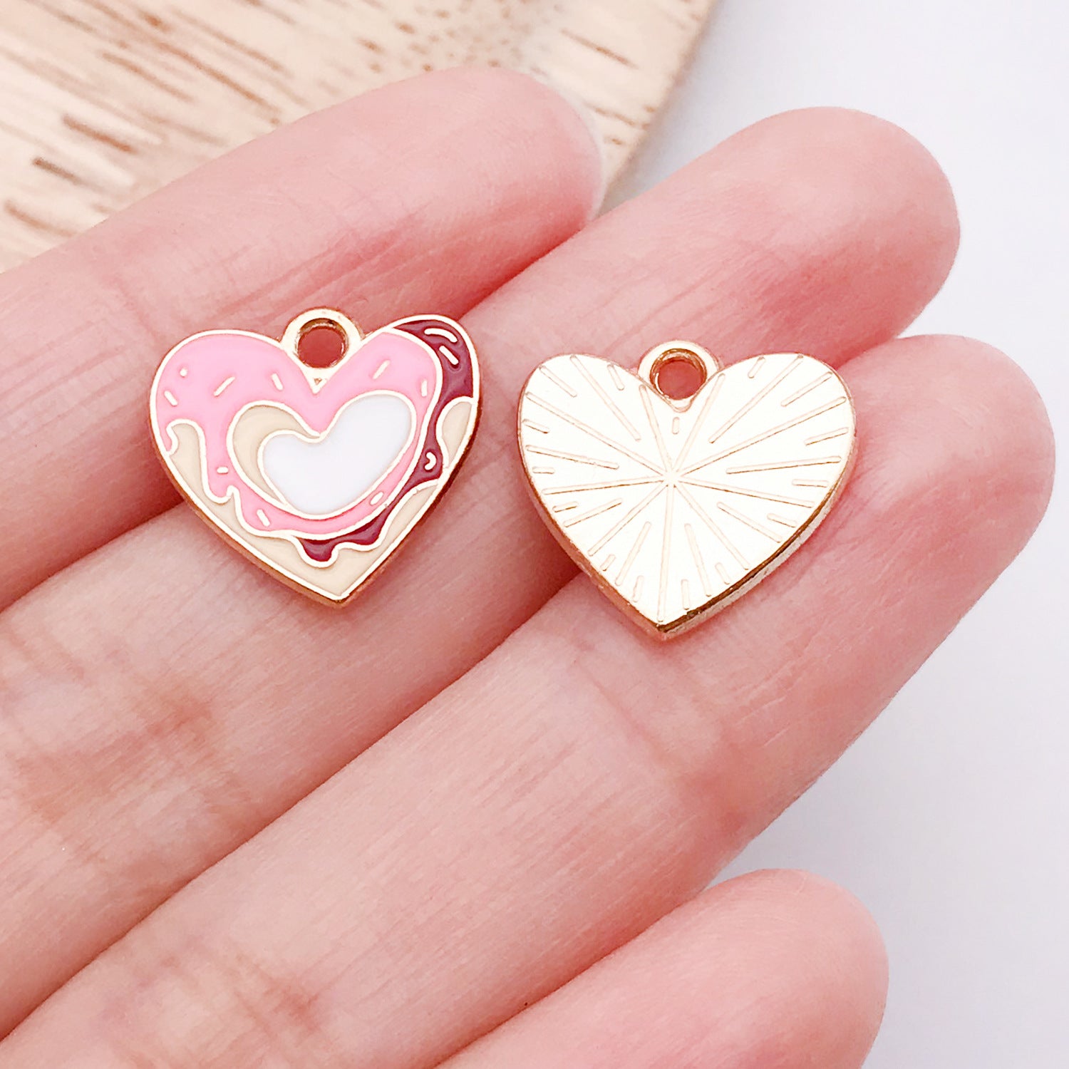 Wholesale Valentine' s Day Love Variety Cartoon Jewelry Accessories Pendant