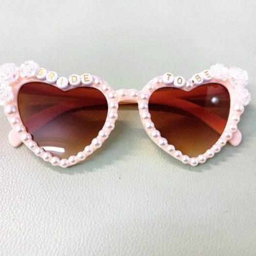 Wholesale bride Pearl Rose Letter Women's Single Party Love Tea Handmade Sunglasses